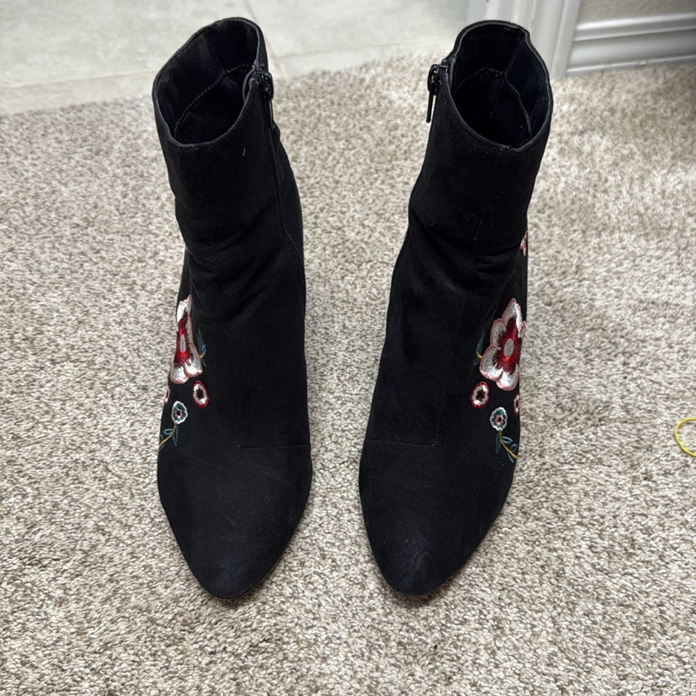 Boots - Picture 2 of 6